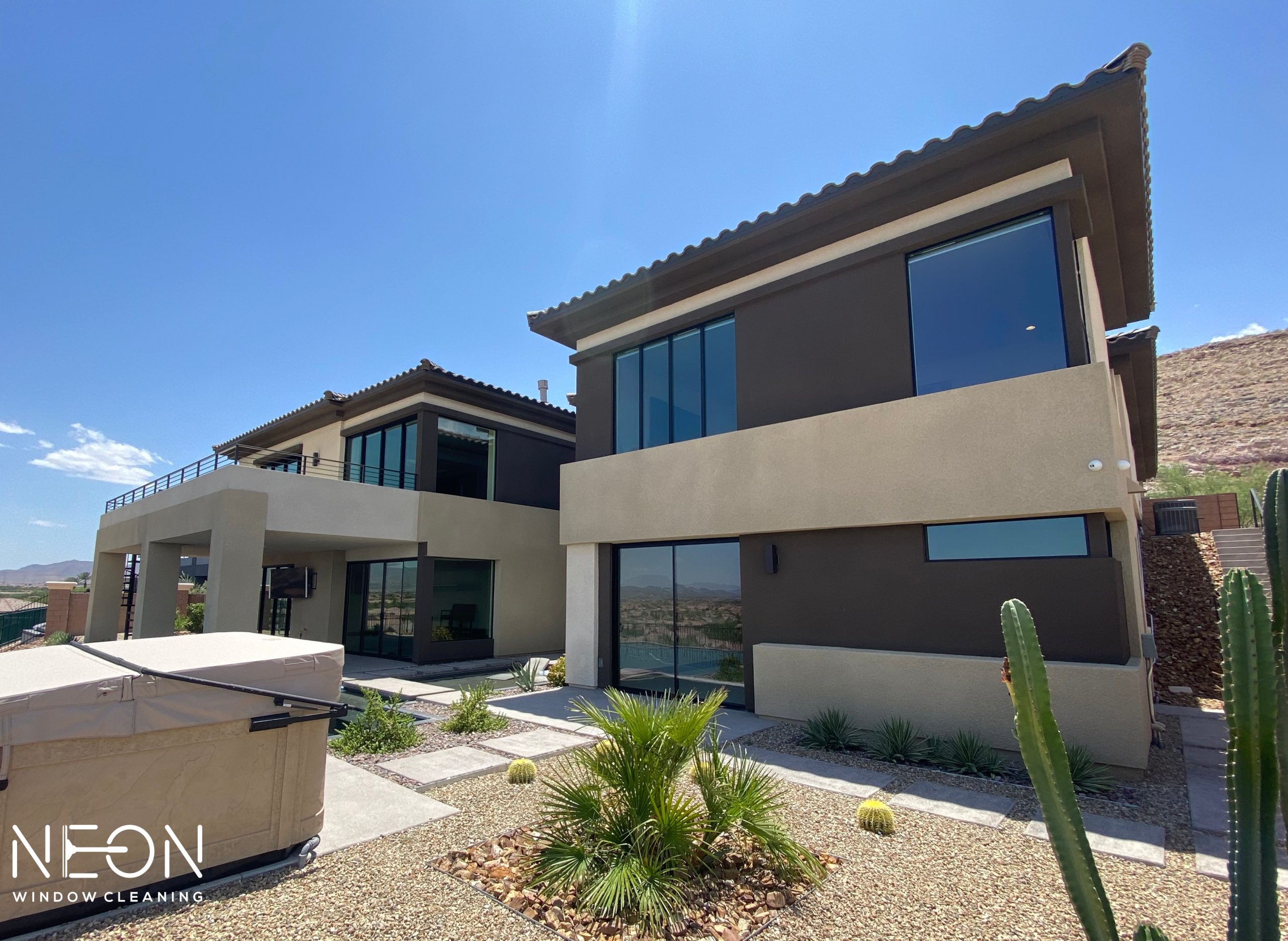 Clean exterior windows on a Las Vegas home